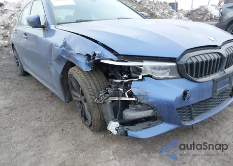 2021 BMW 330I xDrive z USA, uszkodzony, nr VIN 3MW5R7J01M8C14751